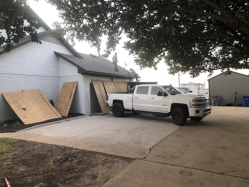 Should the roof and siding be replaced at the same time?